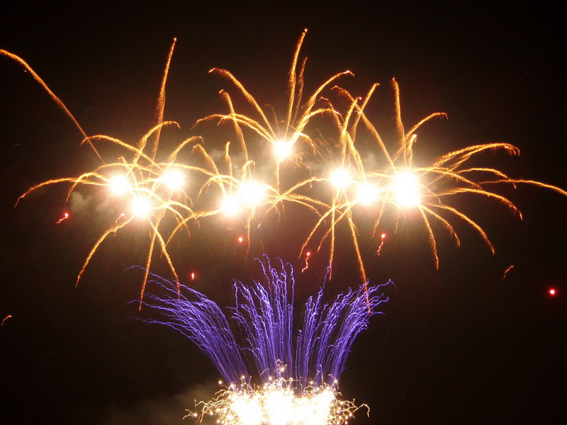 Веерный фейерверк — Тула | tula.salutsklad.ru Веерный фейерверк